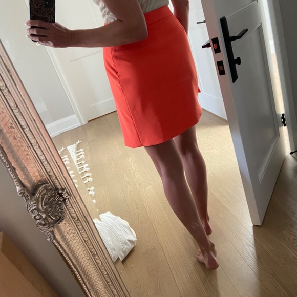 NBD orange/red skirt in size small/04-06, worn once - Picture 2 of 3